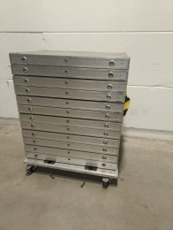Flight case with drawers on trolley